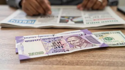 डॉलर के मुकाबले रुपया मजबूत, 1 डॉलर = 95.88 रुपये
