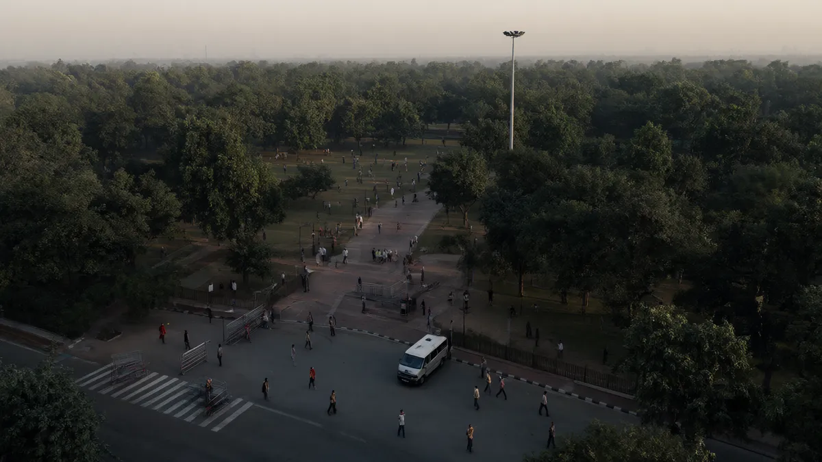 कालकाजी पार्क में नाबालिग से गैंगरेप, मुठभेड़ में आरोपी गिरफ्तार